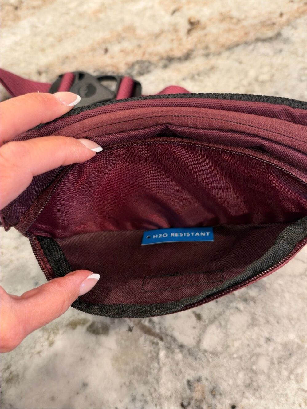 KAVU Burgundy Maroon Waist Pack Fanny Pack Crossbody Belt Bag H2O Resistant